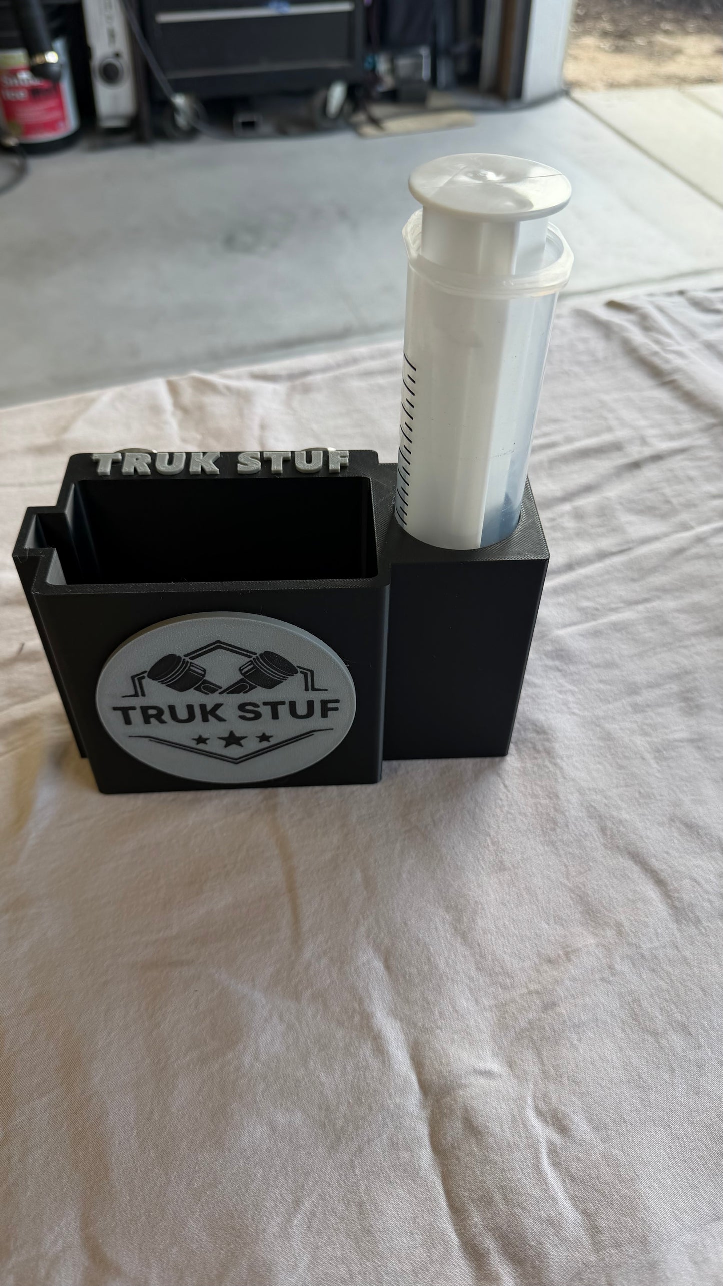 HOTSHOT SECRET FUEL ADDITIVE HOLDER WITH 150ML SYRINGE