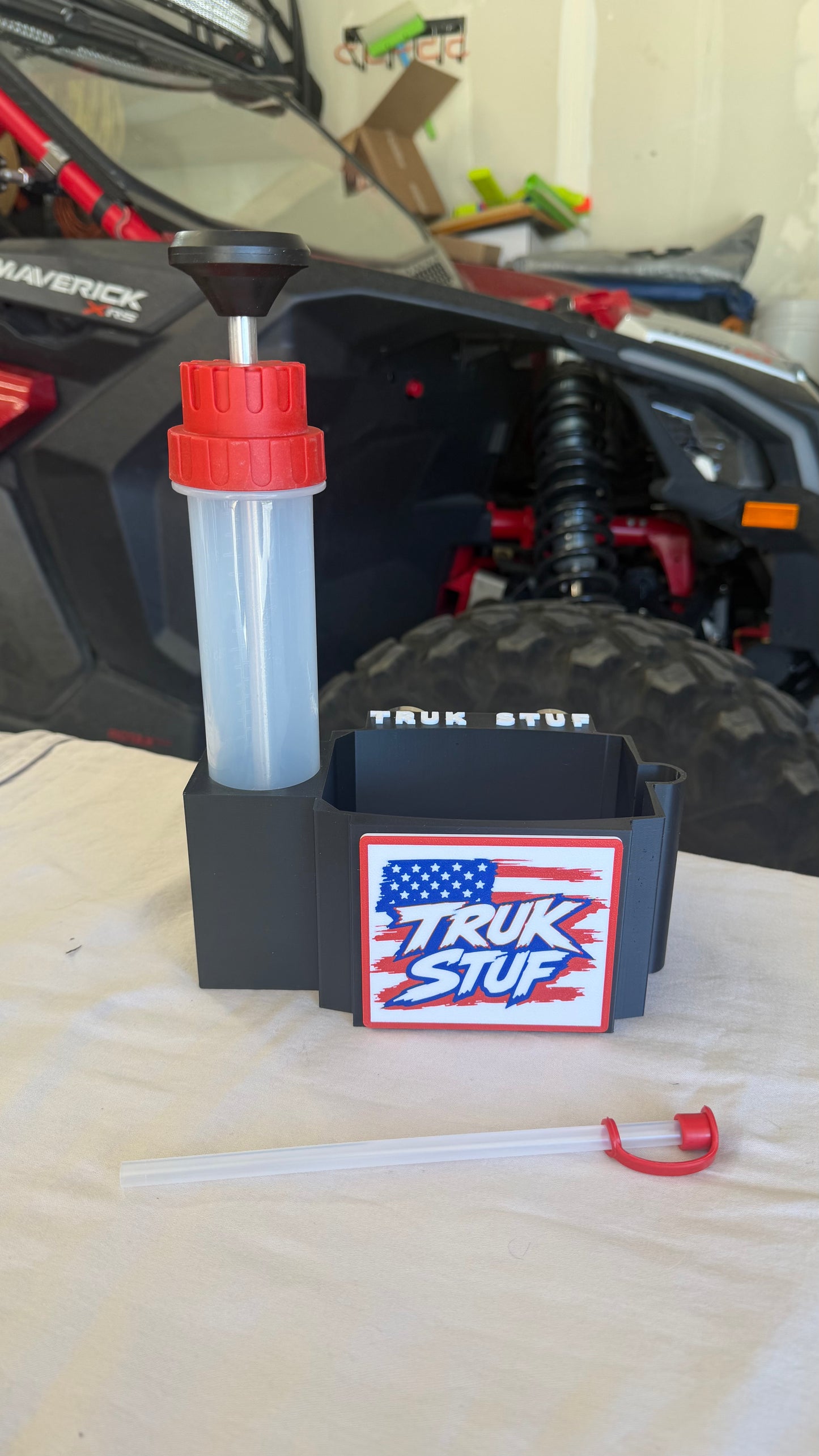 ARCHOIL 40oz FUEL ADDITIVE HOLDER RED WHITE AND BLUE